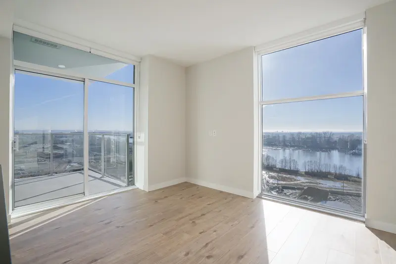 1309 3430 E KENT AVENUE SOUTH AVENUE - photo 2 of 13