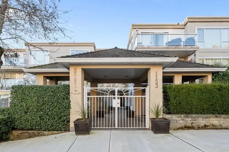303 1153 VIDAL STREET - photo 1 of 23