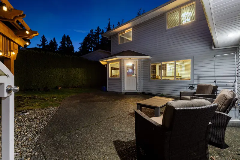 1960 128 STREET - photo 4 of 25