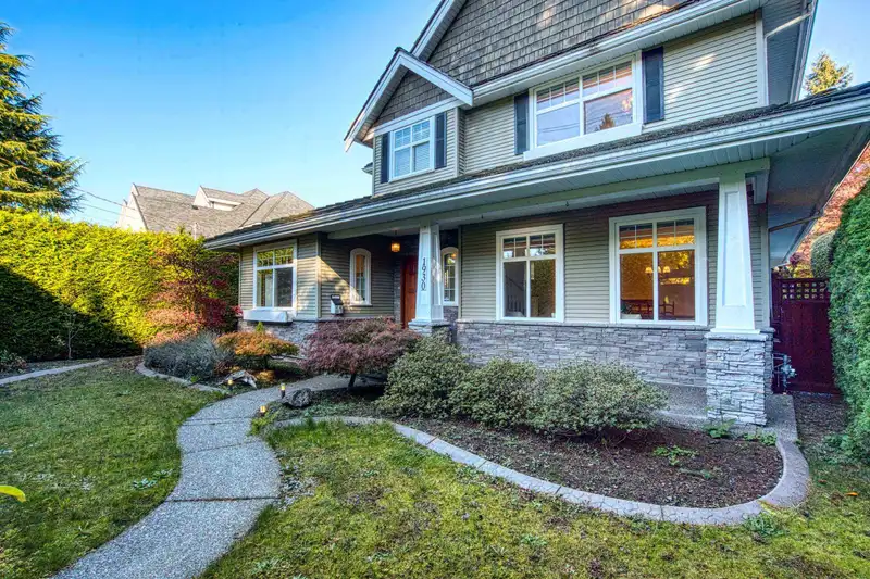 1930 140 STREET - photo 4 of 25