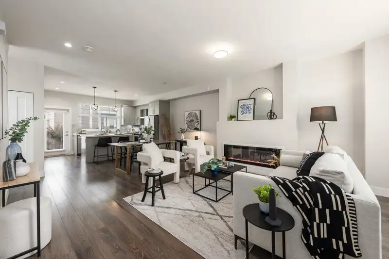 63 14541 WINTER CRESCENT - photo 1 of 40