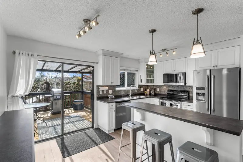 2610 WILDWOOD DRIVE - photo 3 of 25