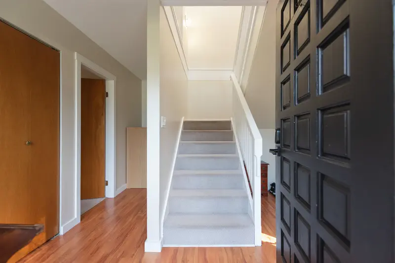 7862 EAGLE DRIVE - photo 3 of 25