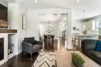 2853 160A STREET - thumbnail 13