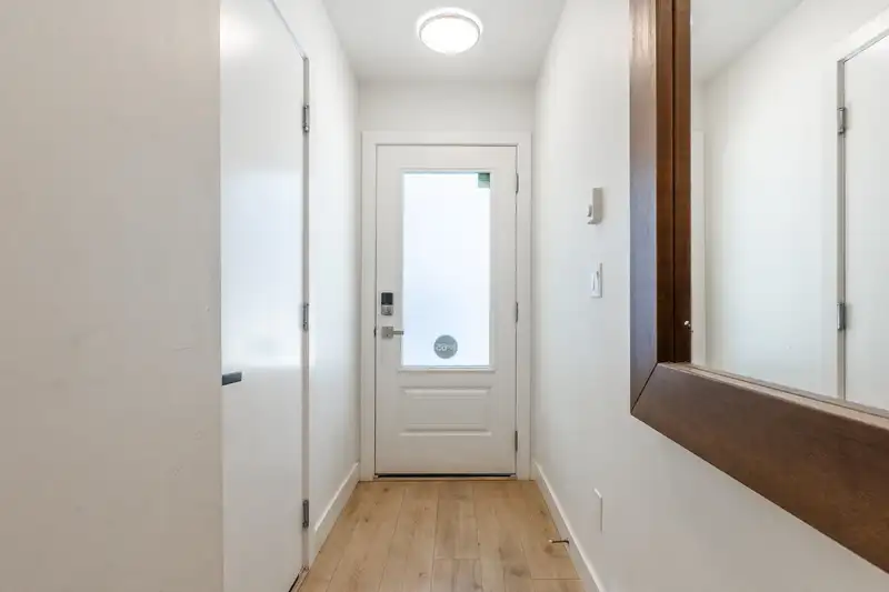 65 15588 32 AVENUE - photo 4 of 40