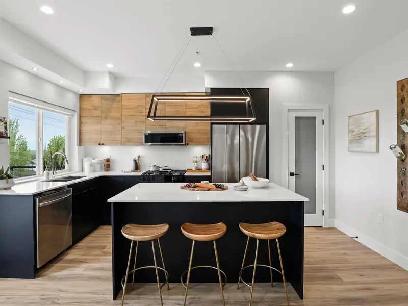 60 10640 248 STREET - photo 2 of 5