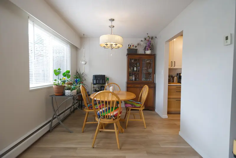 5 33918 MAYFAIR AVENUE - photo 3 of 21