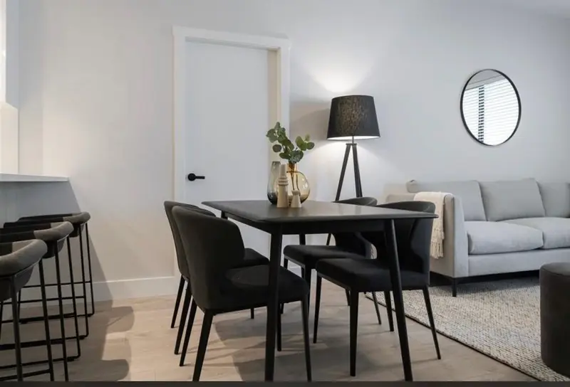 426 20360 LOGAN AVENUE - photo 4 of 25