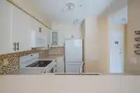 104 1576 MERKLIN STREET - thumbnail 4