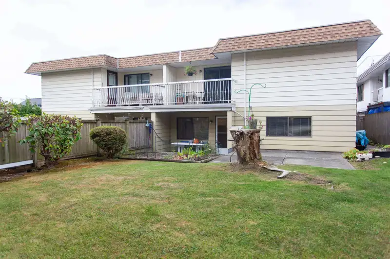 1232 FOSTER STREET - photo 4 of 31