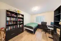 9 3502 150A STREET - thumbnail 18