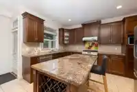 9 3502 150A STREET - thumbnail 6