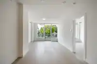 212 1342 JOHNSTON ROAD - thumbnail 5