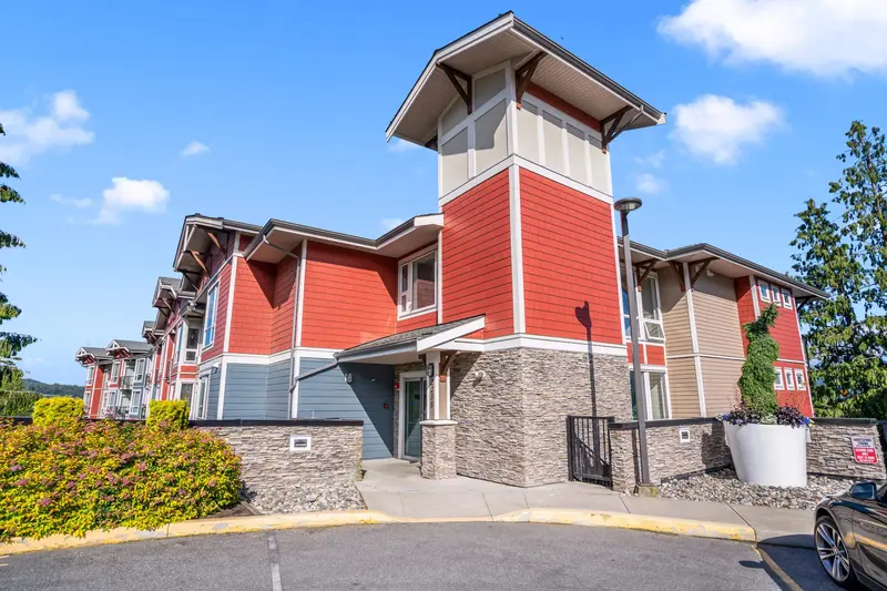 204 2238 WHATCOM ROAD - photo 2 of 25