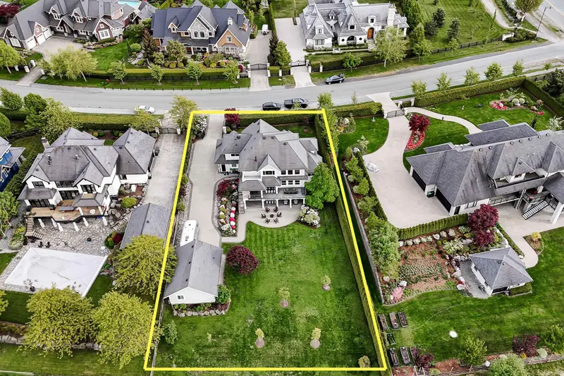 20037 2ND AVENUE - photo 4 of 25