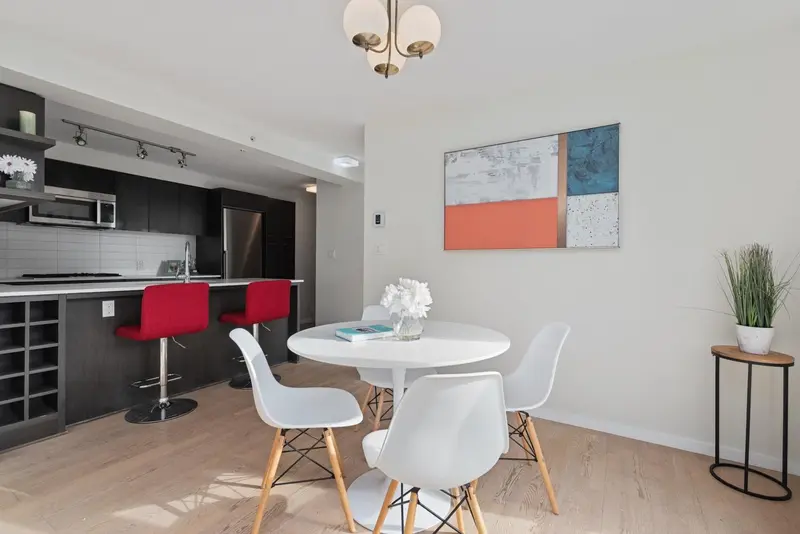 1105 7888 ACKROYD ROAD - photo 4 of 25