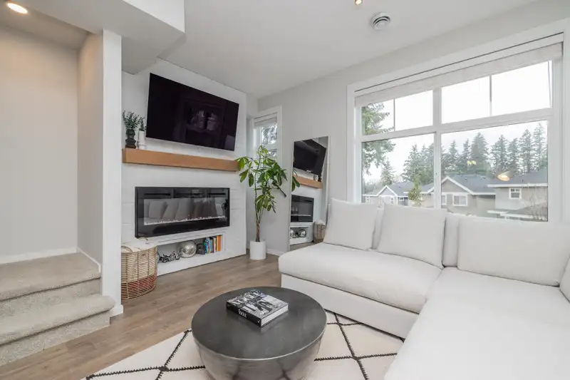 26 3339 148 STREET - photo 1 of 32