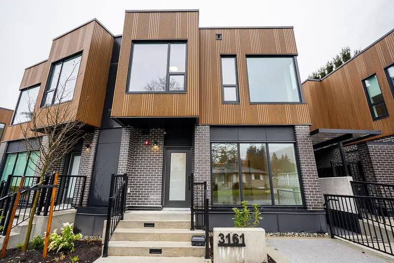 3161 CANFIELD CRESCENT - photo 2 of 25