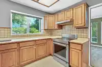 1952 148A STREET - thumbnail 22