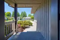 1952 148A STREET - thumbnail 10