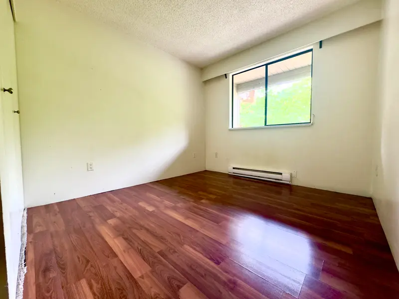 322 8120 COLONIAL DRIVE - photo 4 of 23