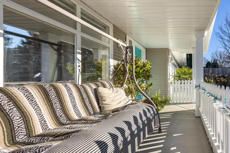 6270 HOMESTEAD AVENUE - photo 3 of 25