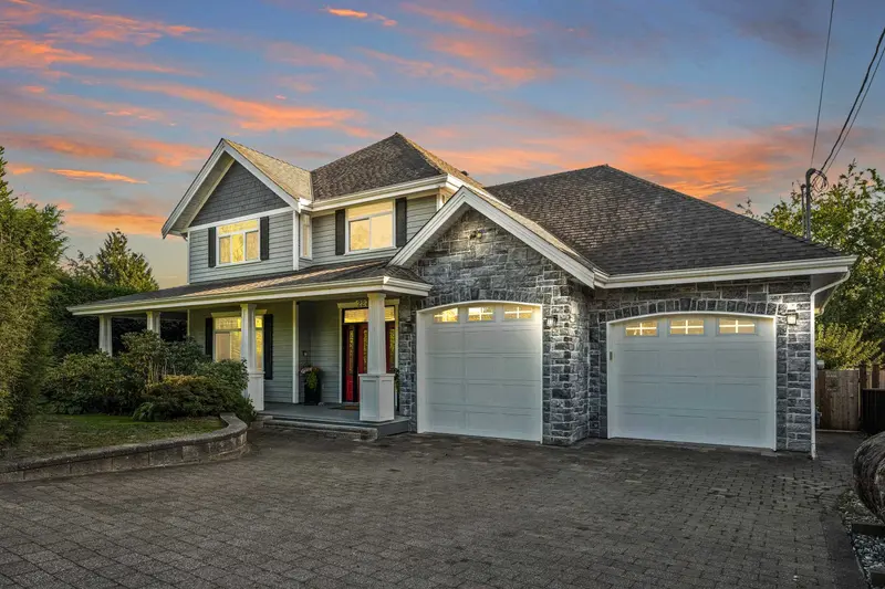 22784 88 AVENUE - photo 1 of 25