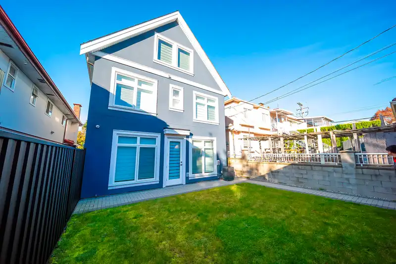 5350 LANARK STREET - photo 2 of 25