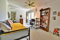 302 1330 MARTIN STREET - thumbnail 15