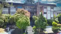 302 1330 MARTIN STREET - thumbnail 3