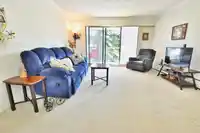 302 1330 MARTIN STREET - thumbnail 10