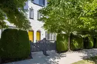 5 16357 15 AVENUE - thumbnail 1