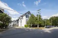 5 16357 15 AVENUE - thumbnail 3