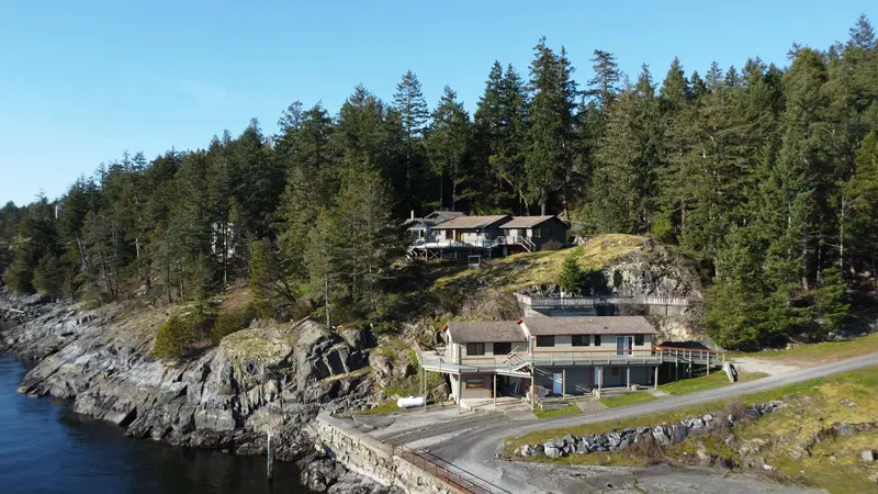 10881 SUNSHINE COAST HIGHWAY - photo 1 of 25