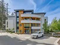134 2635 KING GEORGE BOULEVARD - thumbnail 2