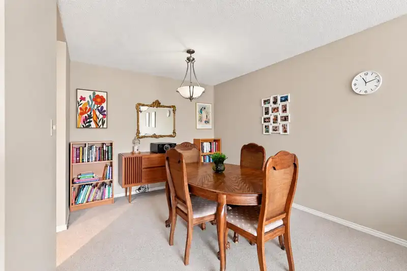 203 1840 E SOUTHMERE CRESCENT - photo 4 of 25