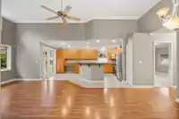 76 17516 4 AVENUE - thumbnail 22