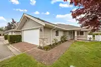76 17516 4 AVENUE - thumbnail 4