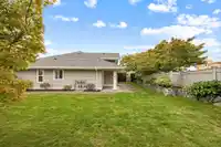 76 17516 4 AVENUE - thumbnail 10