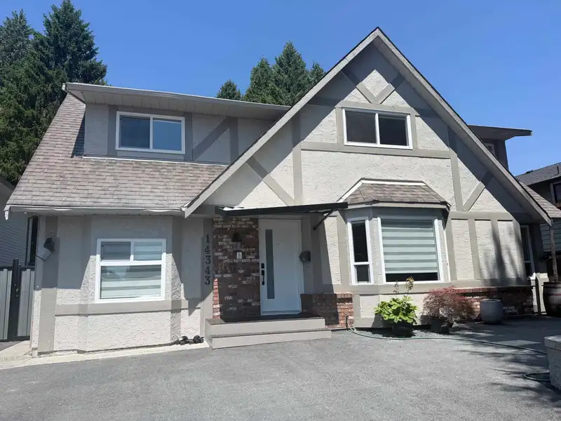 14343 17 AVENUE - photo 1 of 8