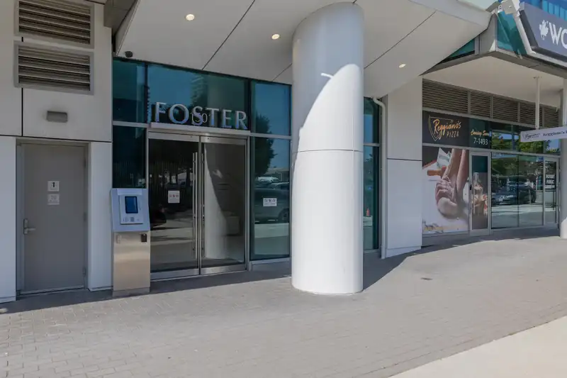 1403 1501 FOSTER STREET - photo 4 of 40