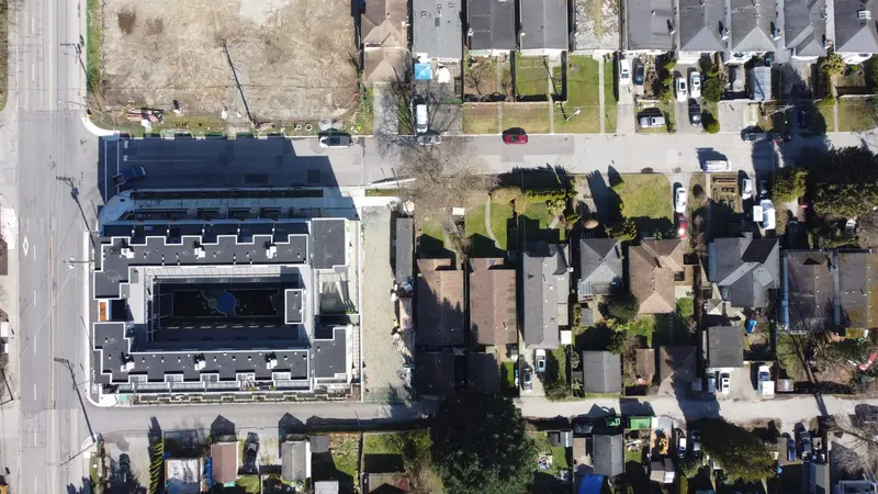 1551 RUPERT STREET - photo 4 of 6