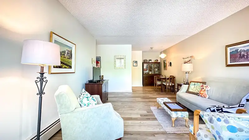 105 1860 E SOUTHMERE CRESCENT - photo 4 of 22