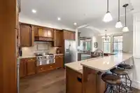 13785 MARINE DRIVE - thumbnail 5