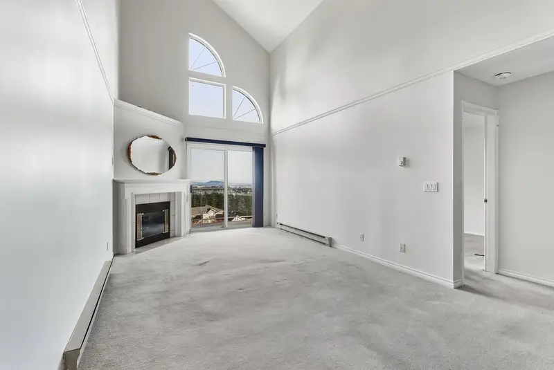 308 455 BROMLEY STREET - photo 4 of 25