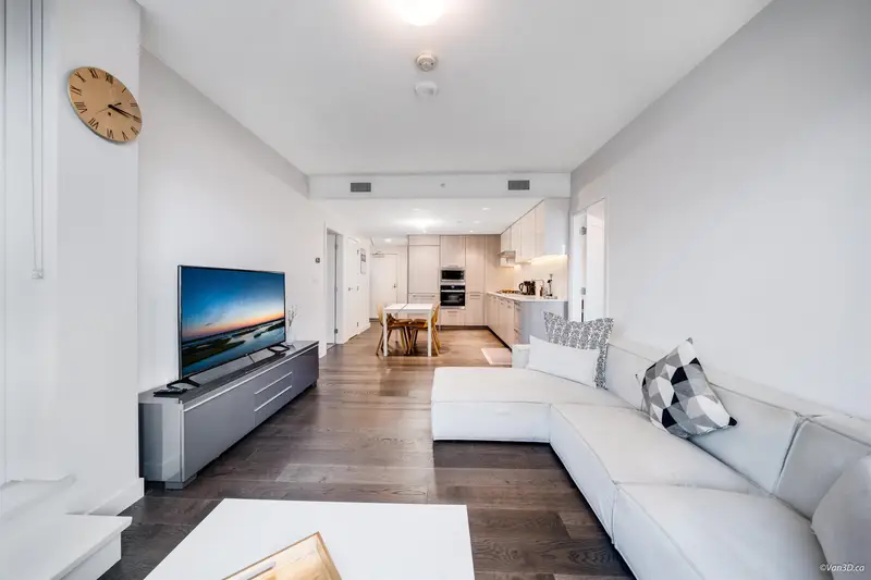 912 8160 MCMYN WAY - photo 1 of 25