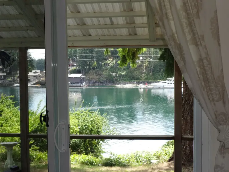 13173 SEXW'AMIN STREET - photo 2 of 25