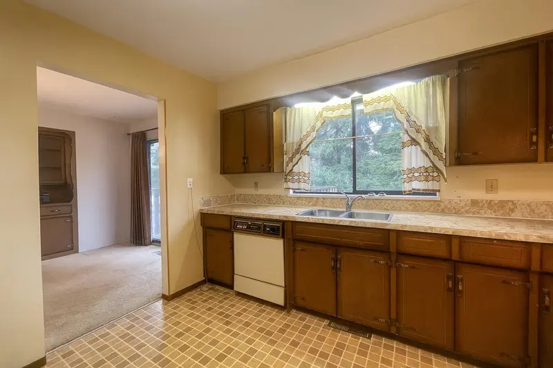 33295 CENTURY COURT - photo 4 of 21