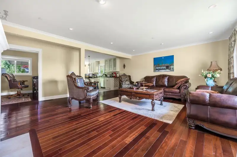 13715 COLDICUTT AVENUE - photo 3 of 27