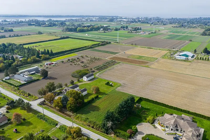 11871 NO. 3 ROAD - photo 1 of 25